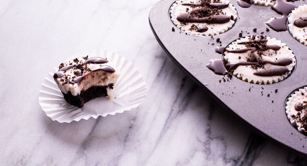 Cookies & Cream Ice Cream Cake Bites