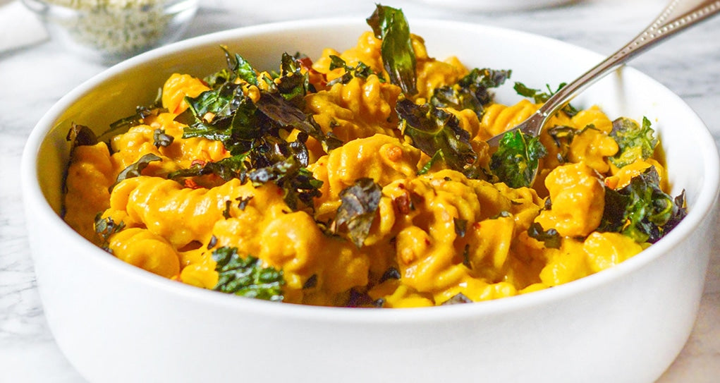 Spicy Vegan Mac and Cheese with Jalapeno and Kale Recipe